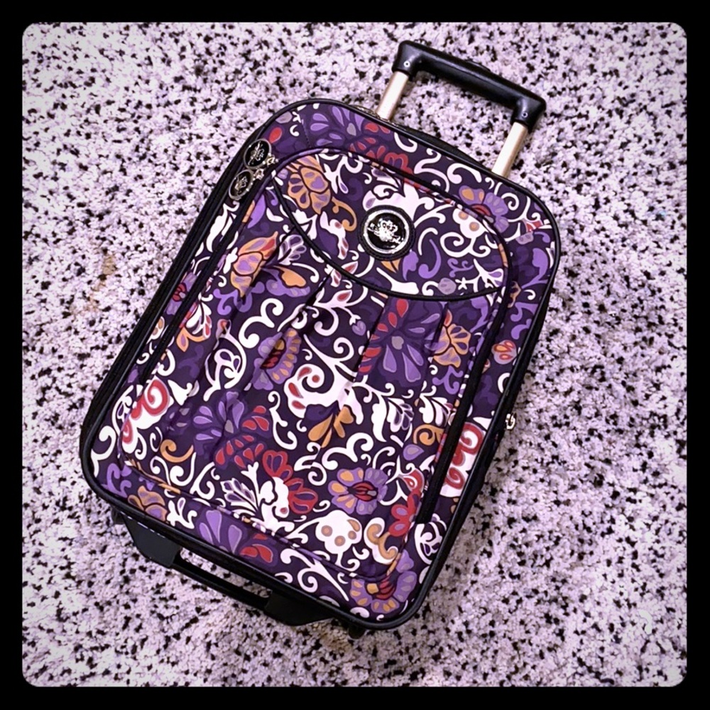 COPY - Kathy Van Zeeland / Carry on Luggage